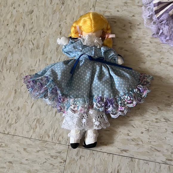 Two Simple Country Pleasures Dolls - Picture 5 of 10